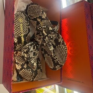 warm roccia tory burch sandals